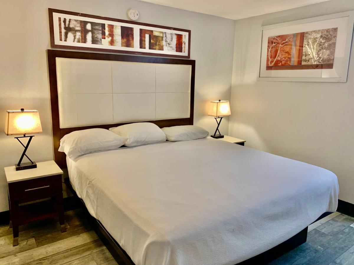Rodeway Inn Midland Eksteriør bilde
