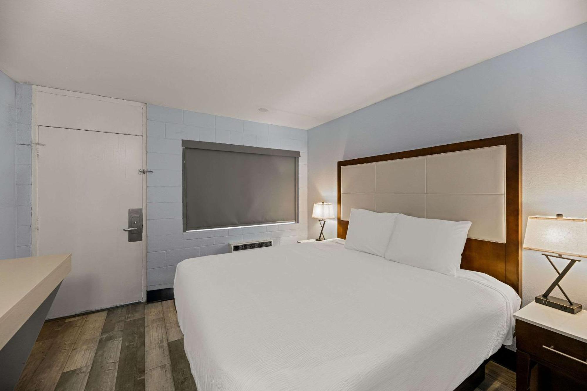 Rodeway Inn Midland Eksteriør bilde